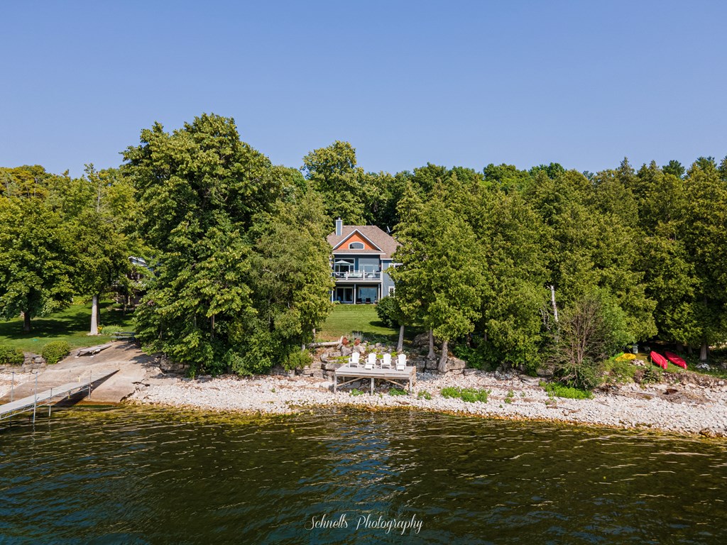 5403 Bay Shore Dr, Sturgeon Bay, Wisconsin 54235, 3 Bedrooms Bedrooms, ,3 BathroomsBathrooms,Waterfront Residential,For Sale,Bay Shore Dr,139706