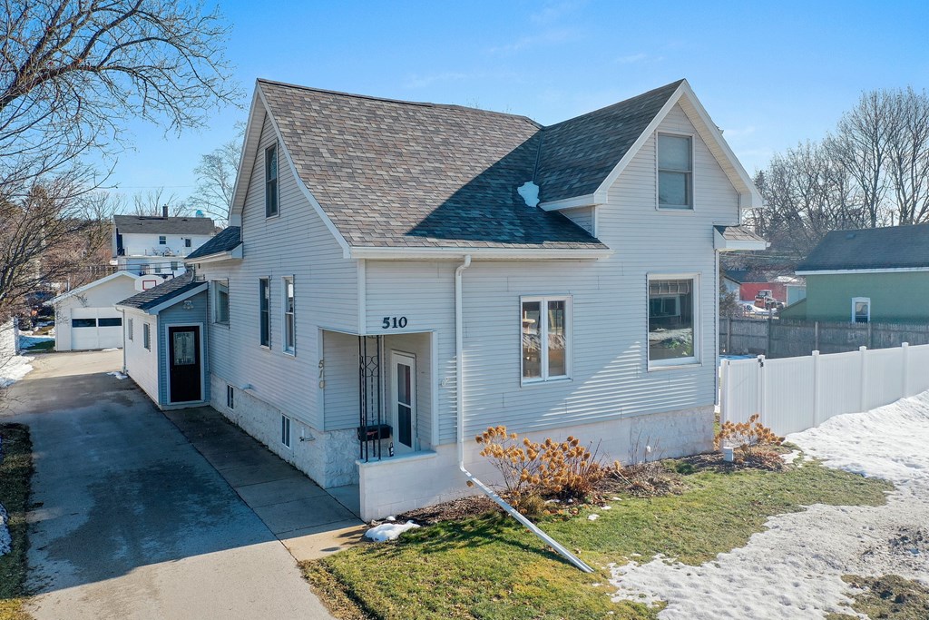 510 N 4th Ave, Sturgeon Bay, Wisconsin 54235, 3 Bedrooms Bedrooms, ,2 BathroomsBathrooms,Inland Residential,For Sale,N 4th Ave,141331