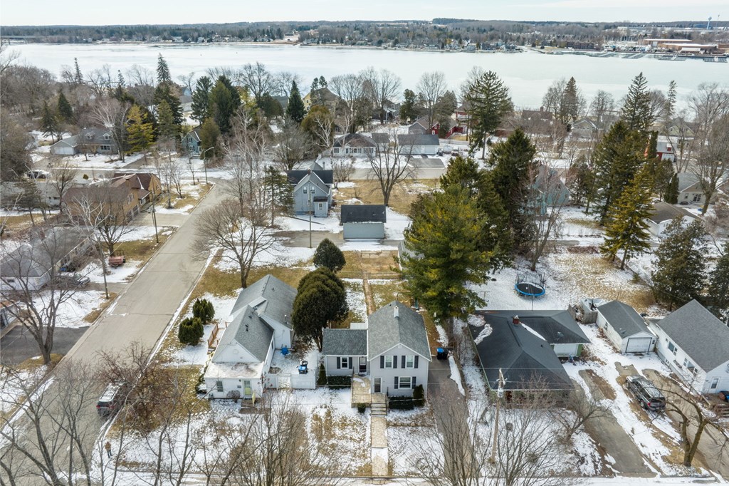 949 Superior St, Sturgeon Bay, Wisconsin 54235, 3 Bedrooms Bedrooms, ,1 BathroomBathrooms,Inland Residential,For Sale,Superior St,141428