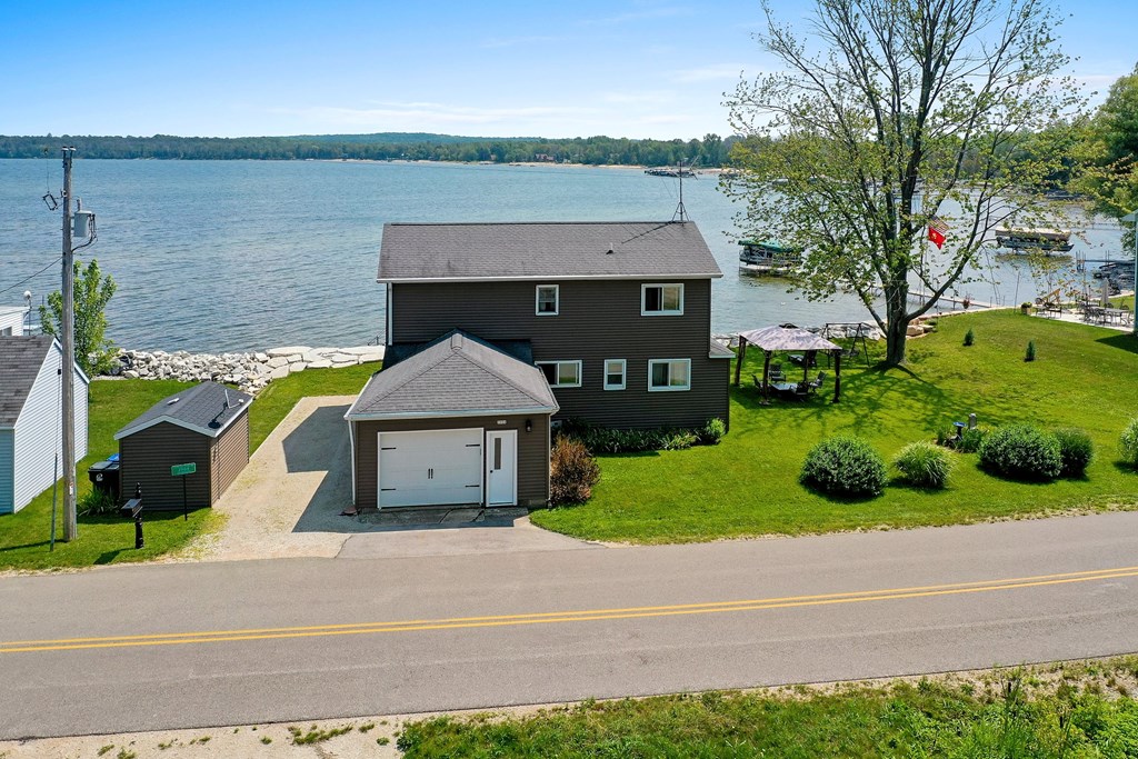 3904 Sand Bay Point Rd, Sturgeon Bay, Wisconsin 54235, 3 Bedrooms Bedrooms, ,1 BathroomBathrooms,Waterfront Residential,For Sale,Sand Bay Point Rd,141523