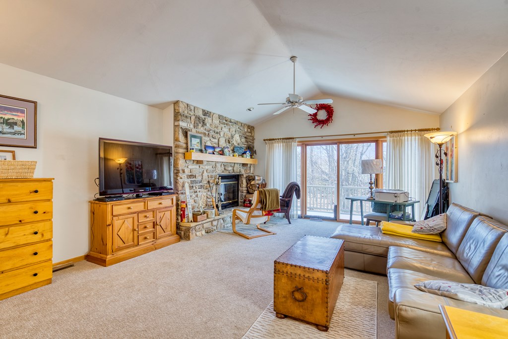 10691 Woodcrest Ln, Sister Bay, Wisconsin 54234, 2 Bedrooms Bedrooms, ,2 BathroomsBathrooms,Inland Residential Condo Community,For Sale,Woodcrest Ln,141529