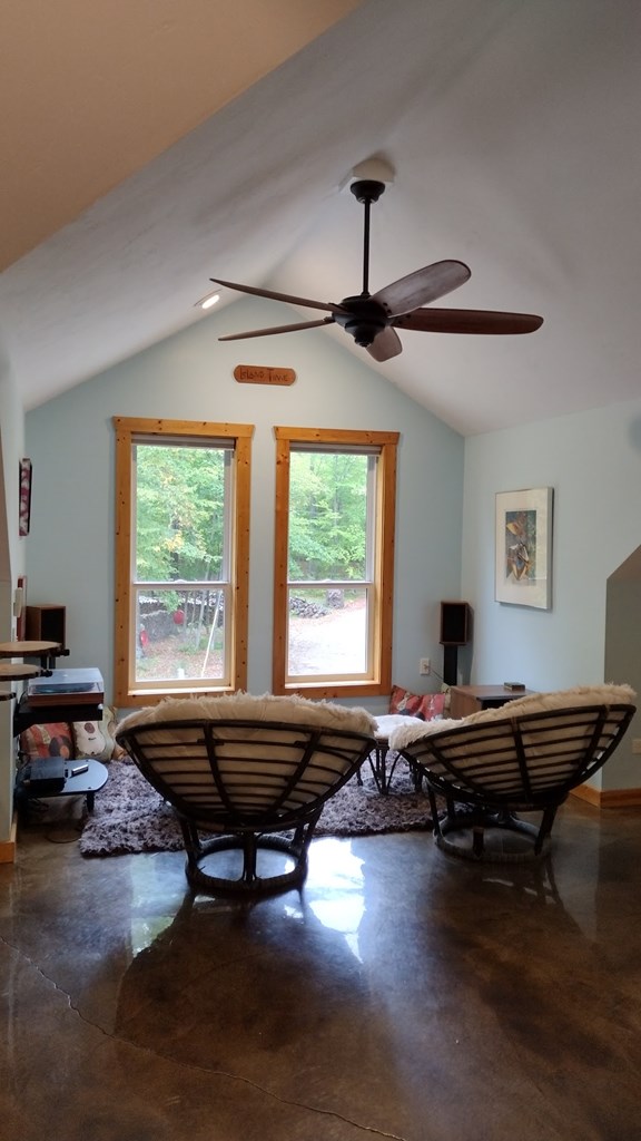 1817 Airport Rd, Washington Island, Wisconsin 54246, 3 Bedrooms Bedrooms, ,3 BathroomsBathrooms,Inland Residential,For Sale,Airport Rd,141106