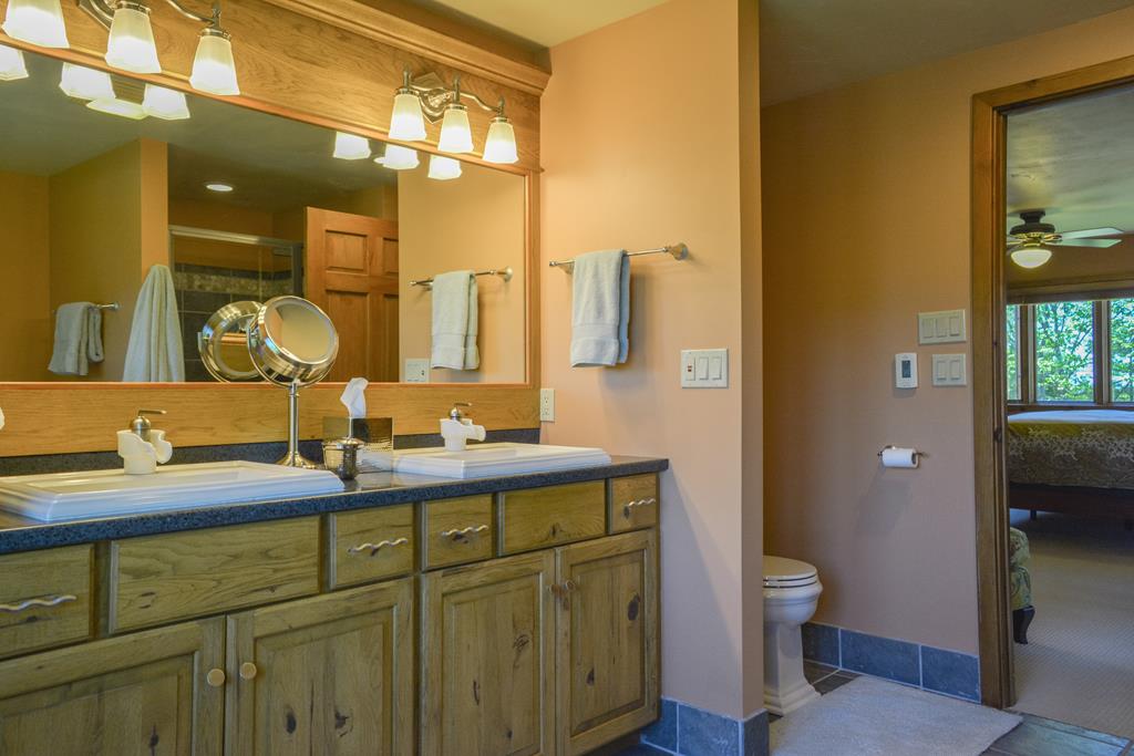 11131 Hillcrest Rd, Sister Bay, Wisconsin 54234, 3 Bedrooms Bedrooms, ,2 BathroomsBathrooms,Inland Residential,For Sale,Hillcrest Rd,141726